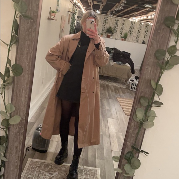 Meet your Posher, Callie - Picture 4 of 5